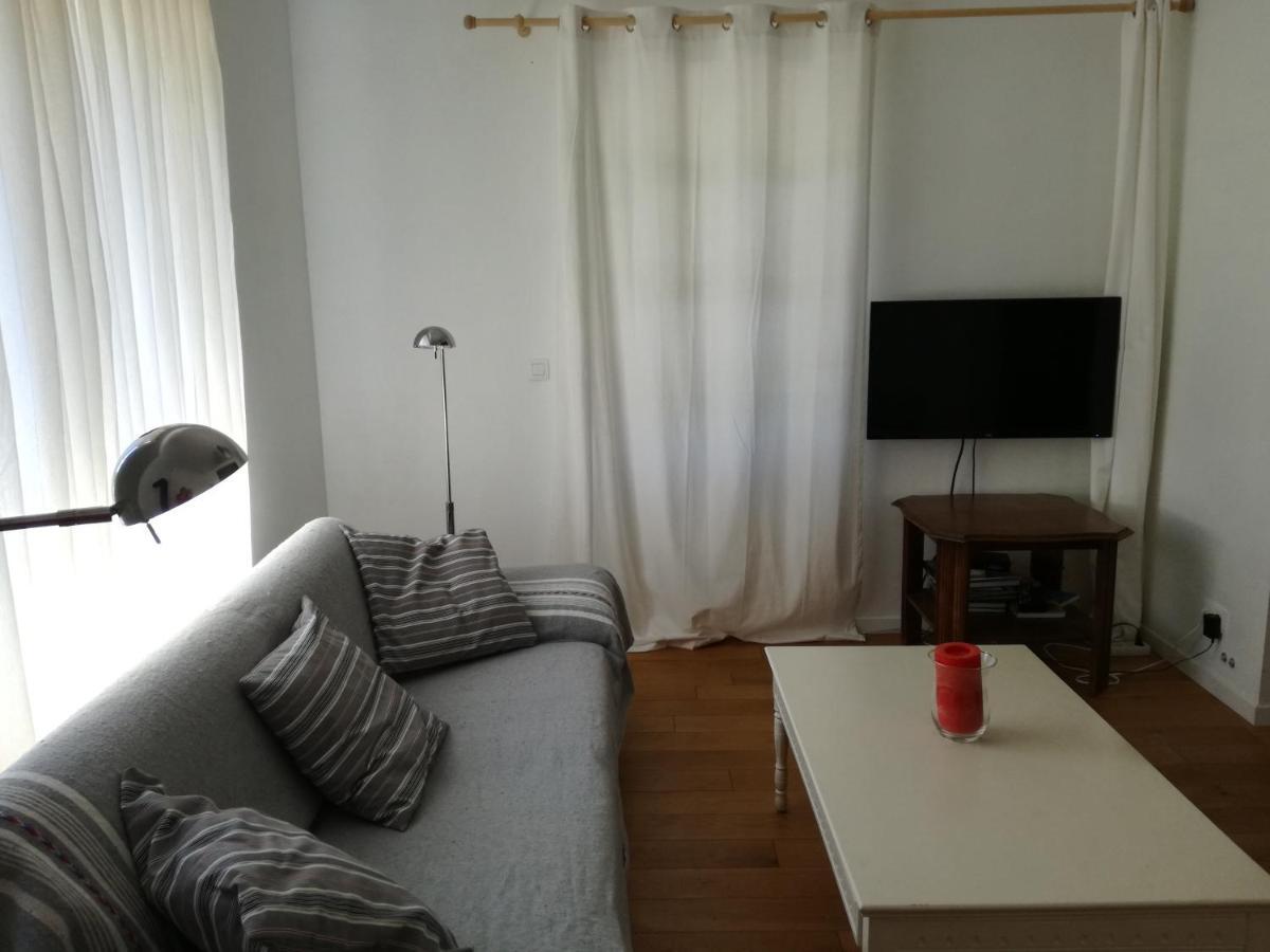 Riverside house Chiny Buitenkant foto