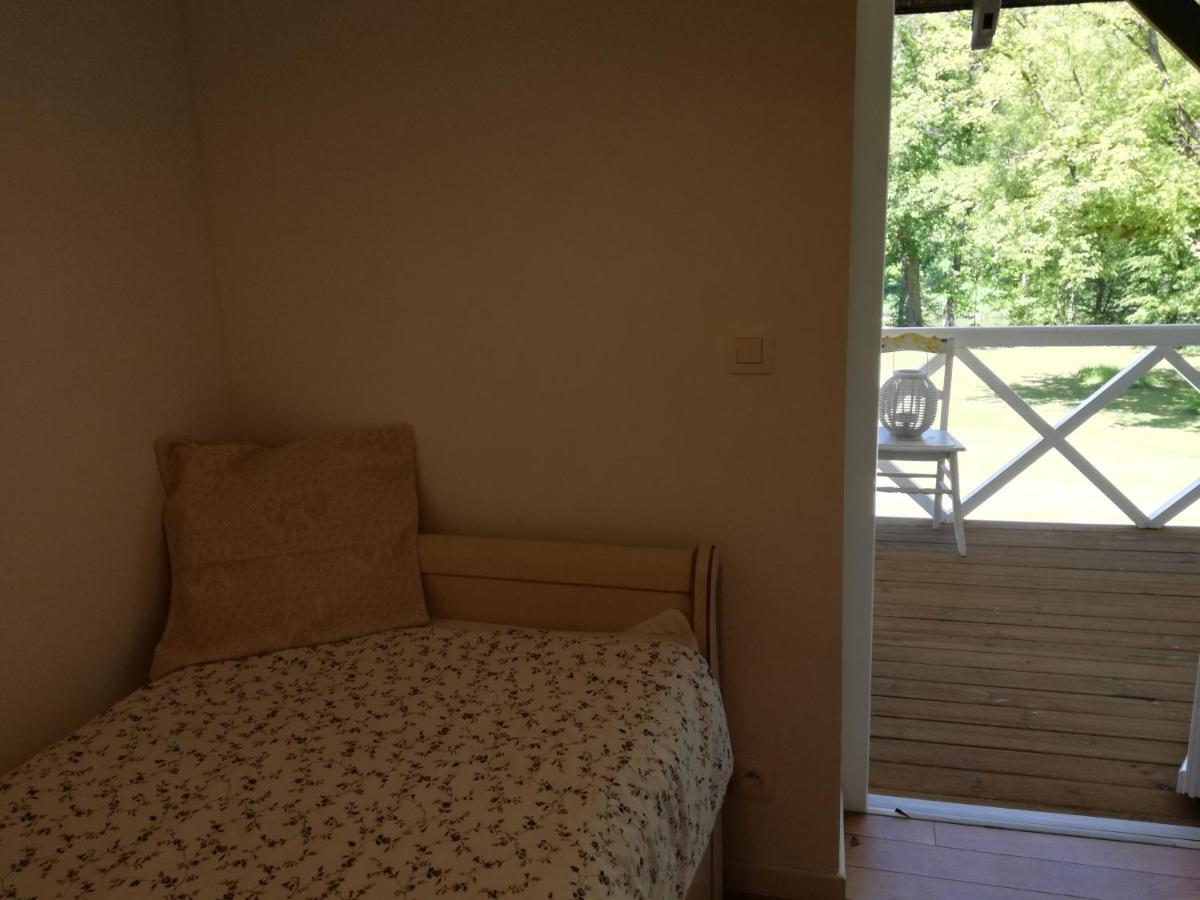 Riverside house Chiny Buitenkant foto